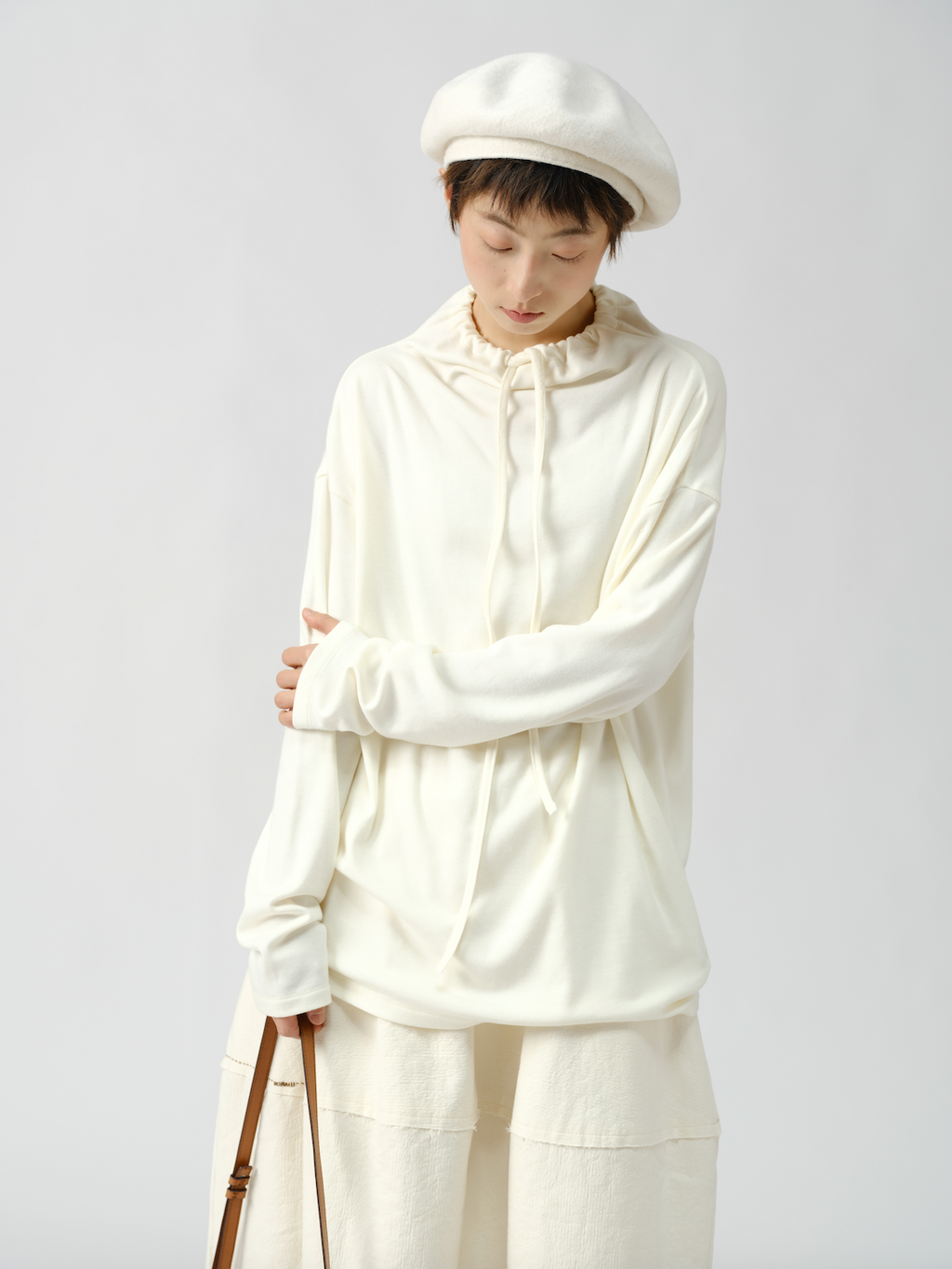 ハイネックリボン長袖Tシャツ