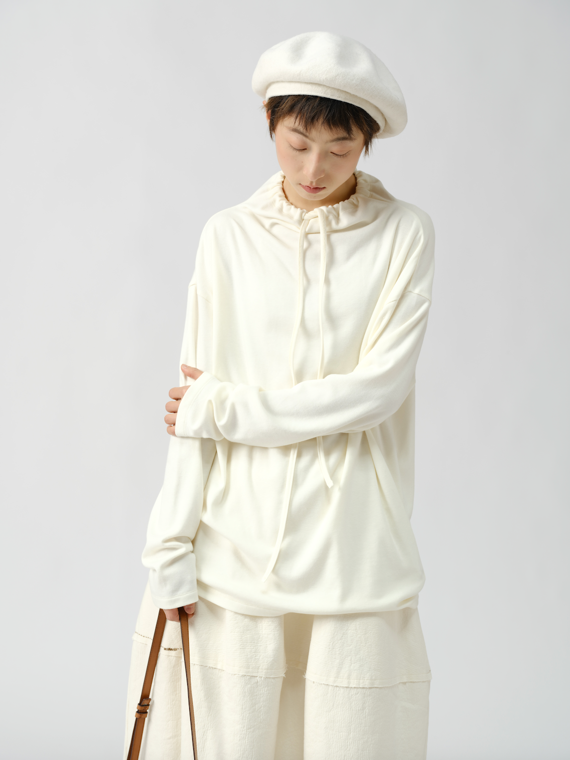 ハイネックリボン長袖Tシャツ