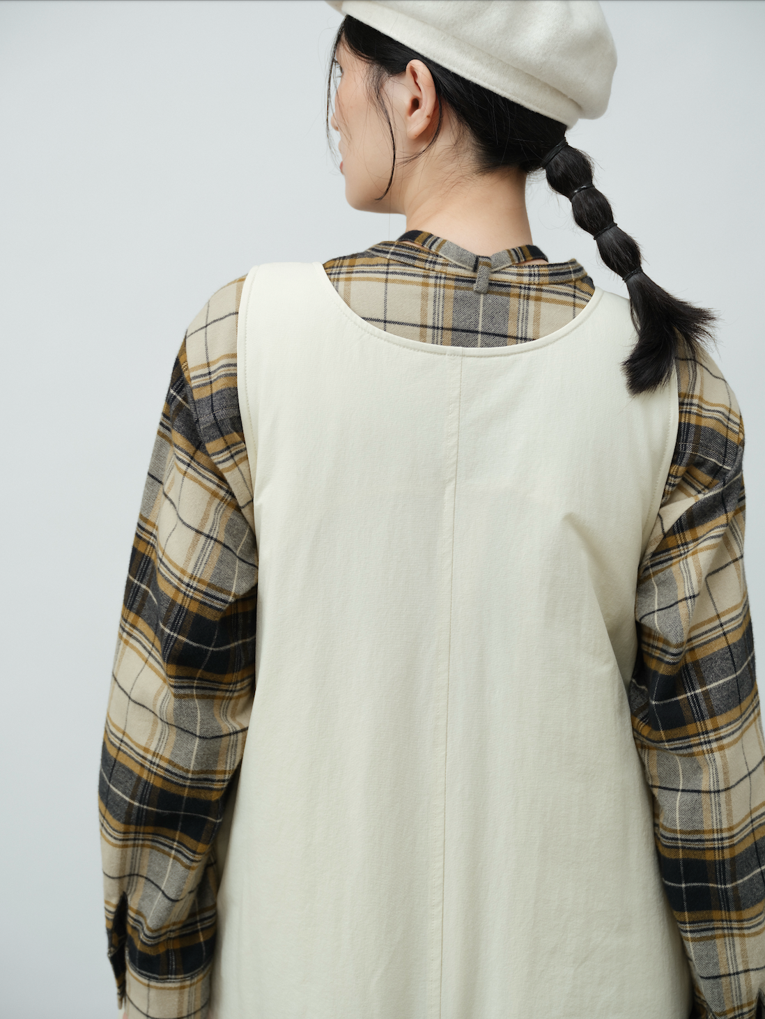 ノースリーブコクーンワンピース