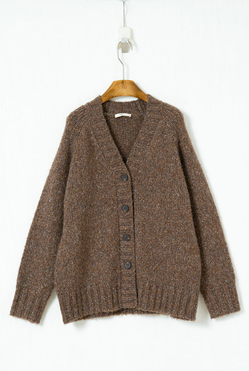 北欧風ローゲージカーディガン
