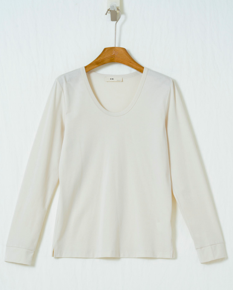 Uネック長袖Tシャツ