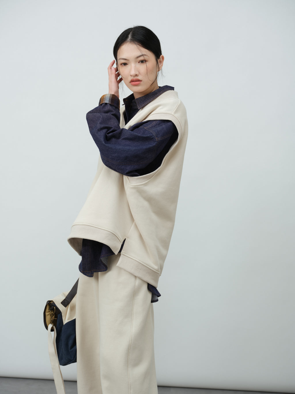 Vネックプルオーバーベスト