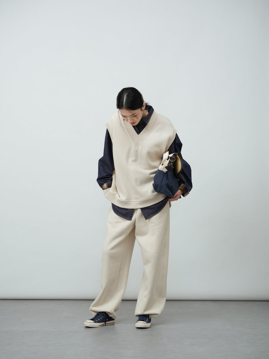 Vネックプルオーバーベスト