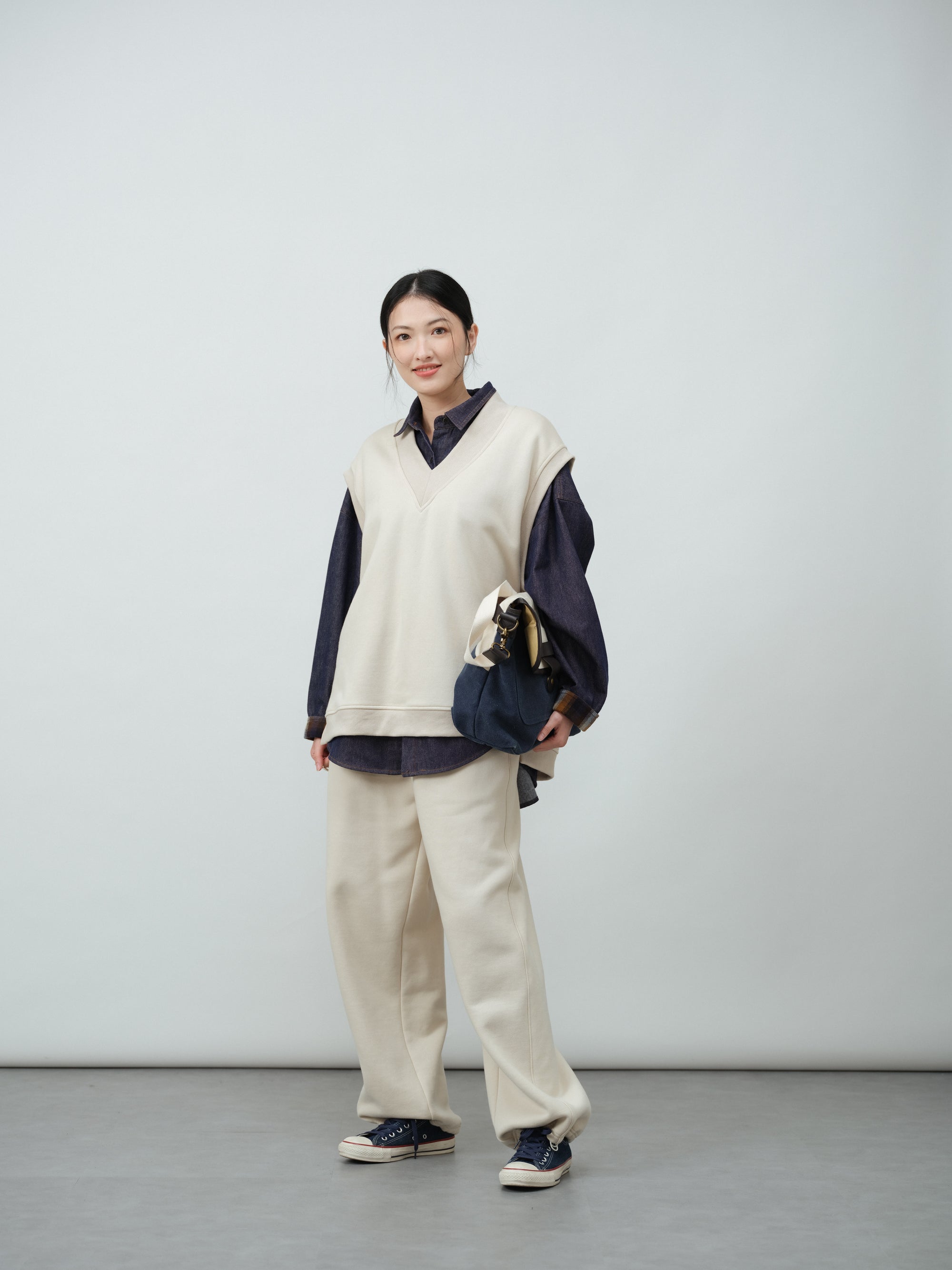 Vネックプルオーバーベスト