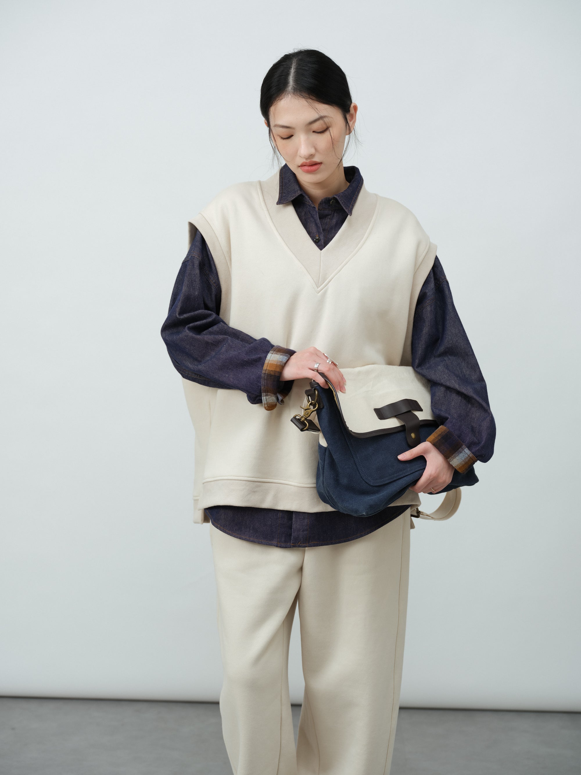 カジュアルデニムシャツ