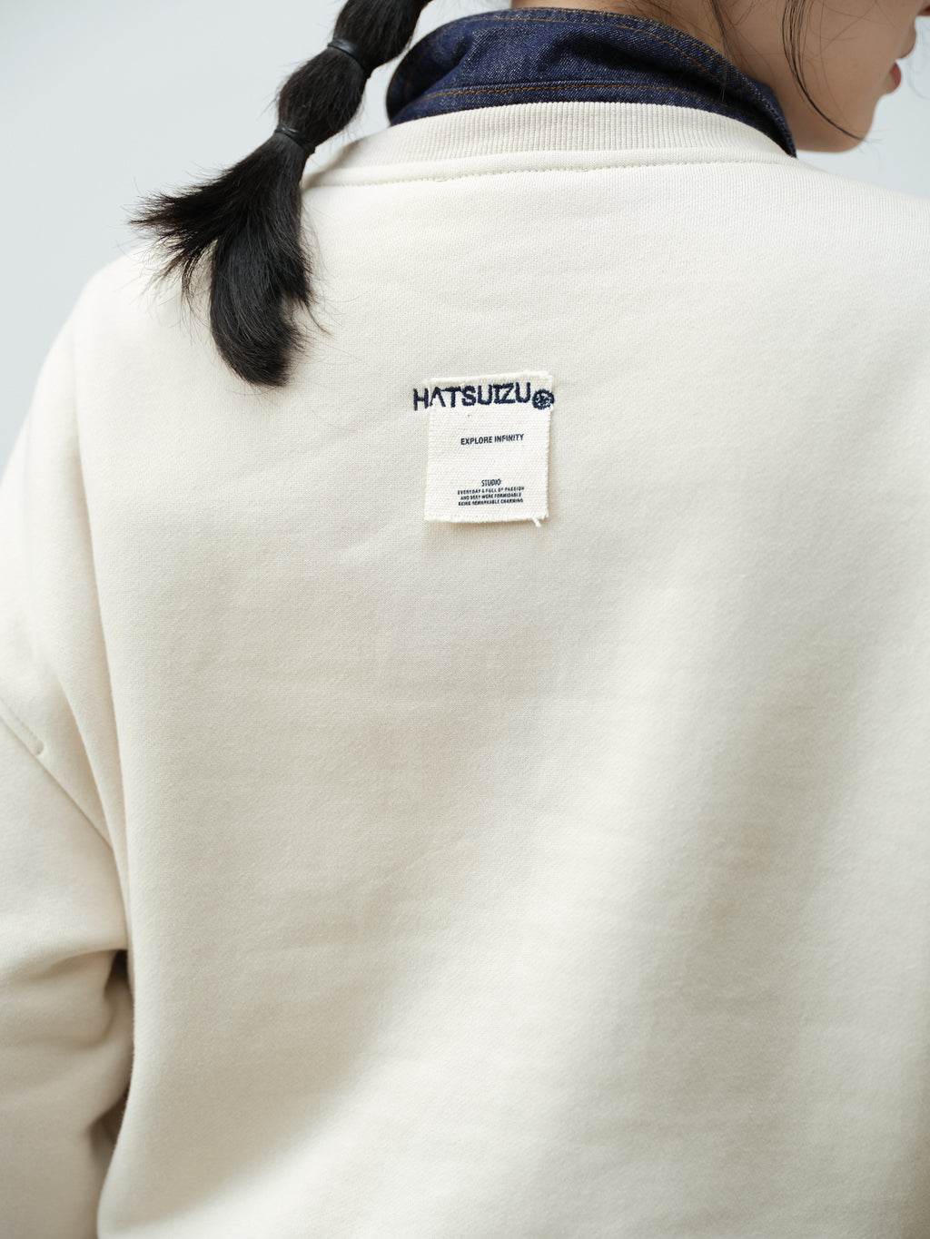 ネックカジュアルスウェット