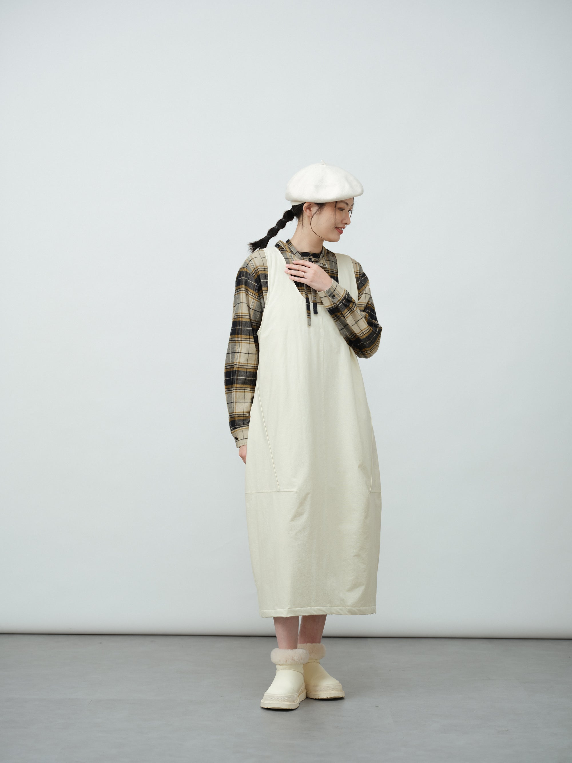 ノースリーブコクーンワンピース