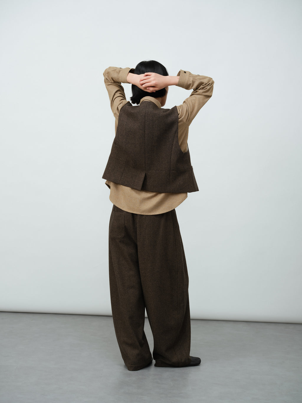 ヘリンボーンウールバナナパンツ