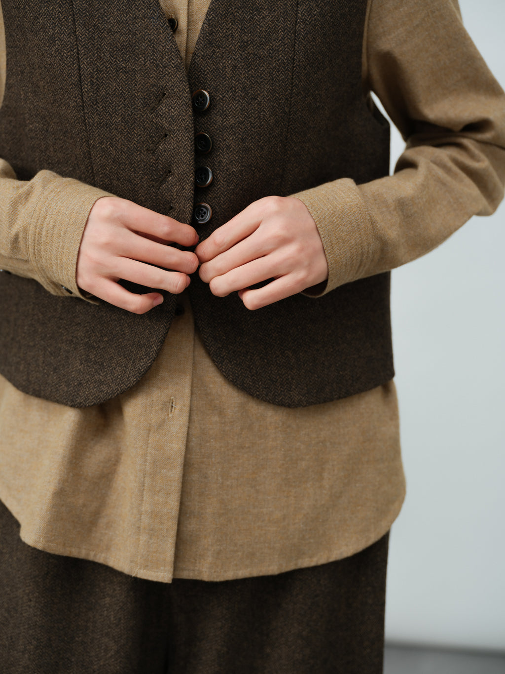 ヘリンボーンウールベスト