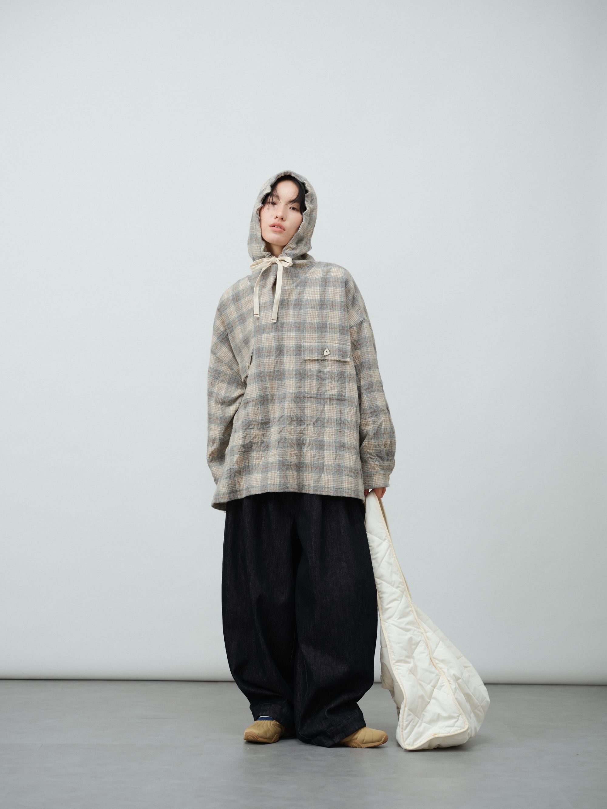 チェックパーカ