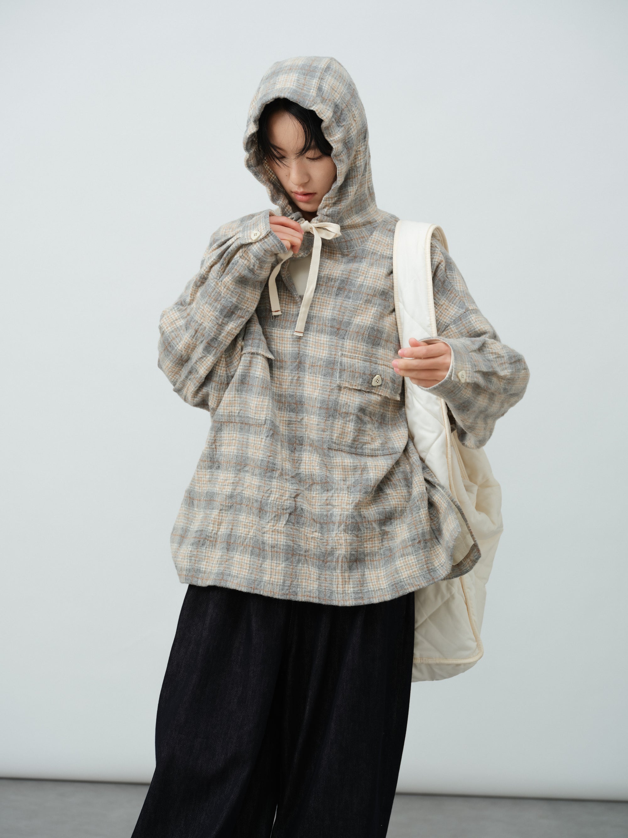 チェックパーカ