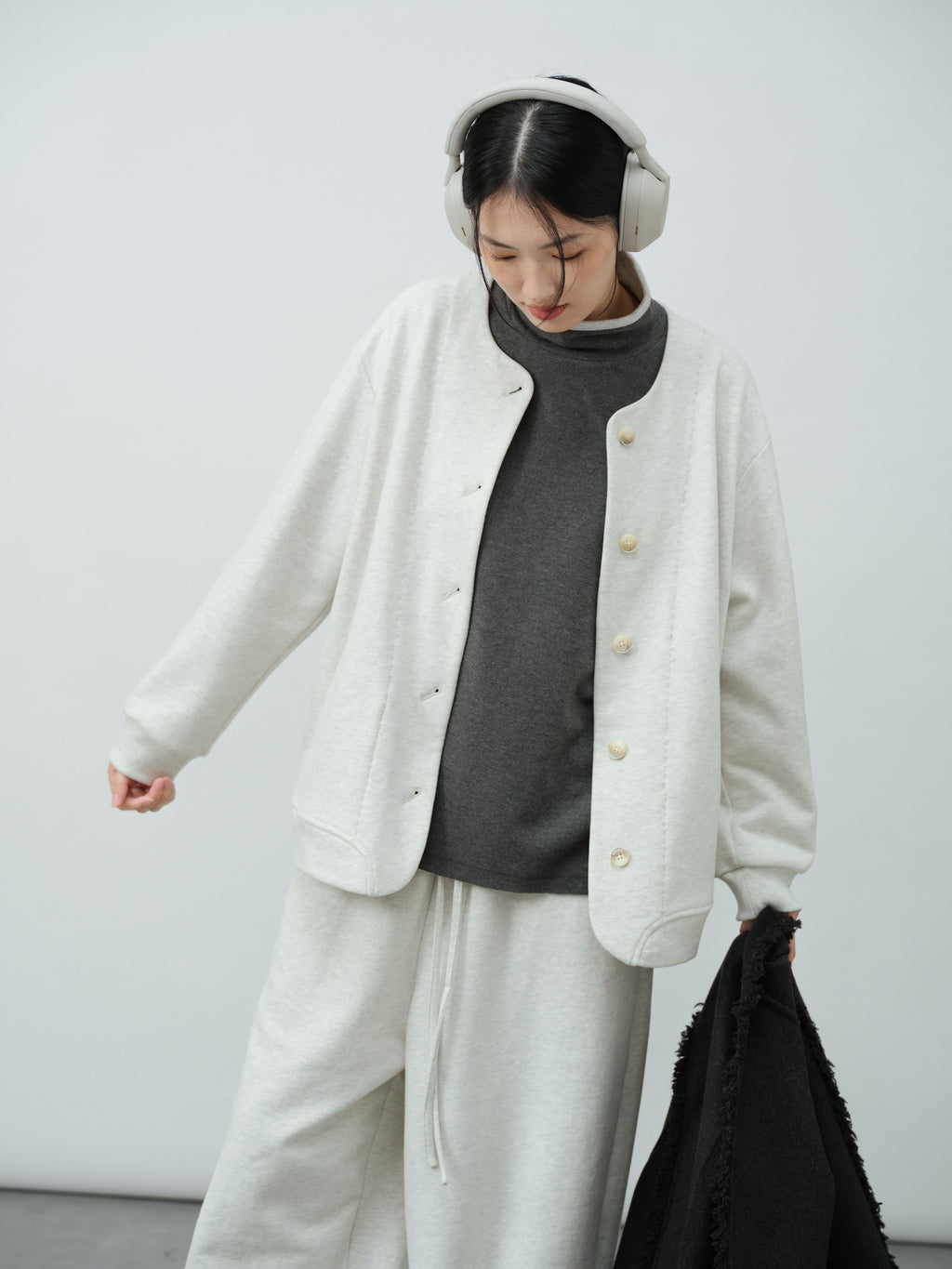 シルク混ハイネックTシャツ