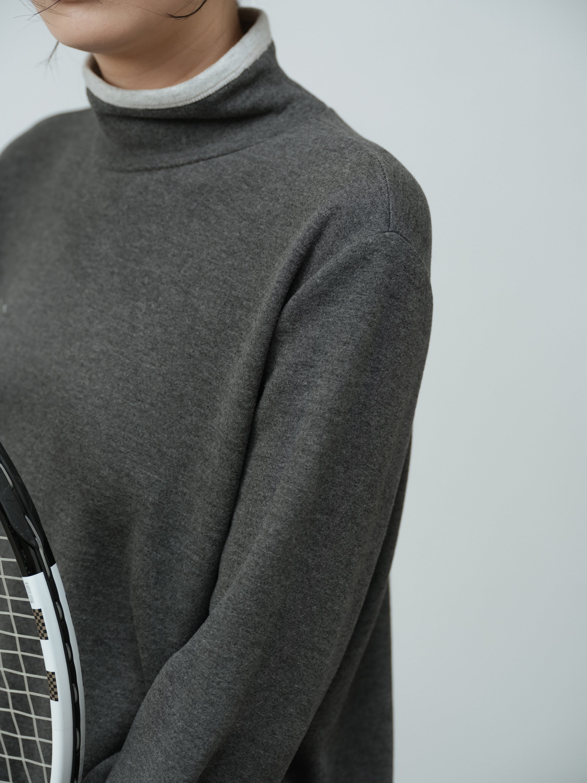 シルク混ハイネックTシャツ