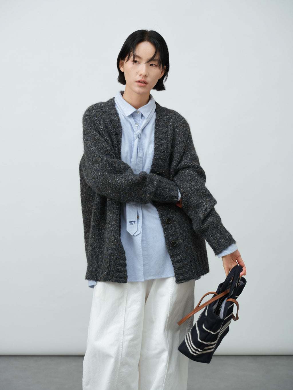 北欧風ローゲージカーディガン