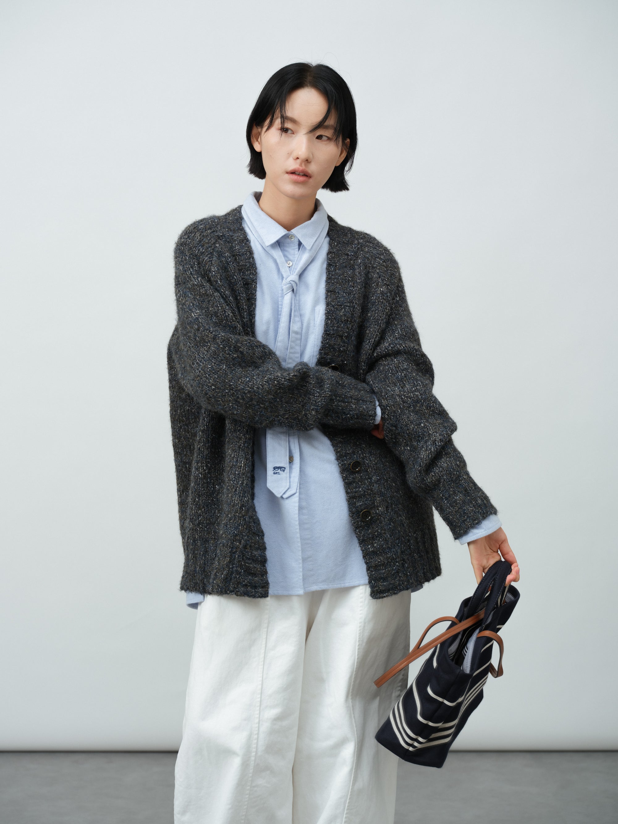 北欧風ローゲージカーディガン