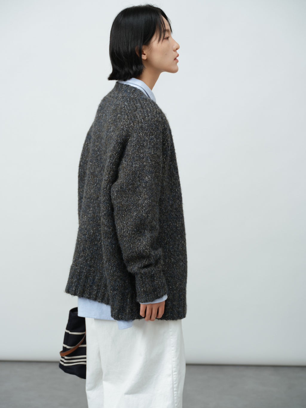 北欧風ローゲージカーディガン
