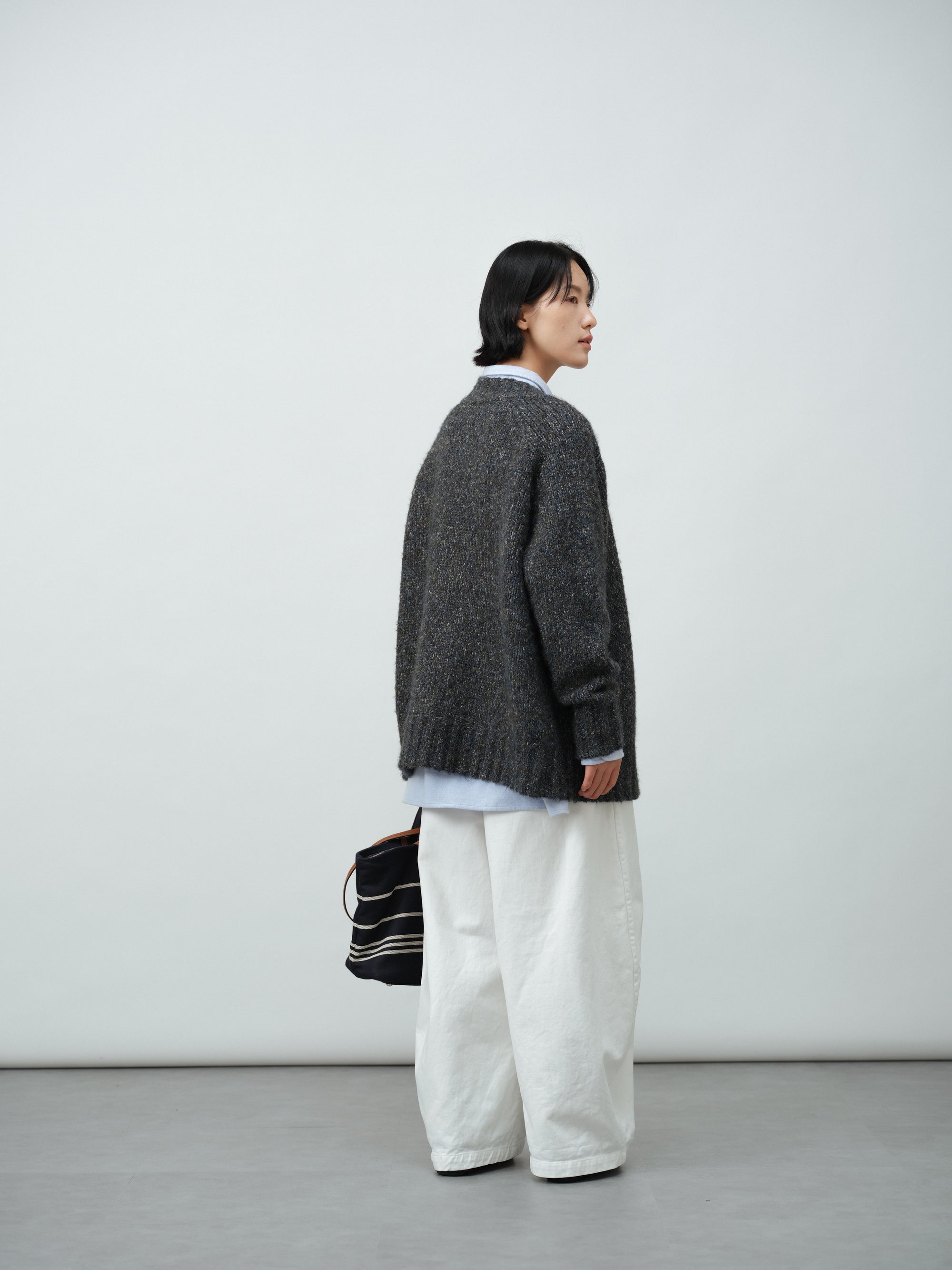 北欧風ローゲージカーディガン