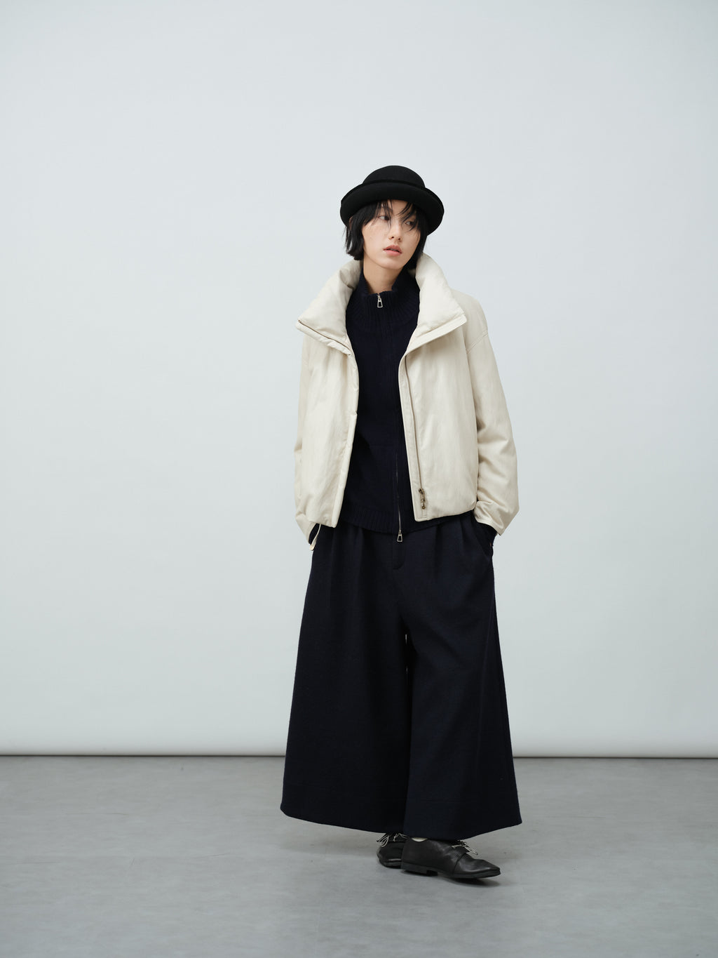 フェイクレザーショートダウン