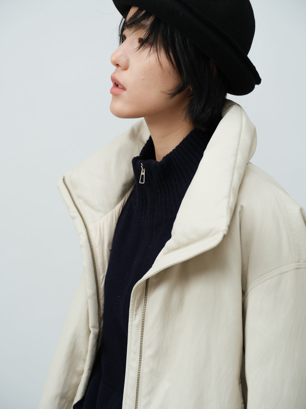 フェイクレザーショートダウン