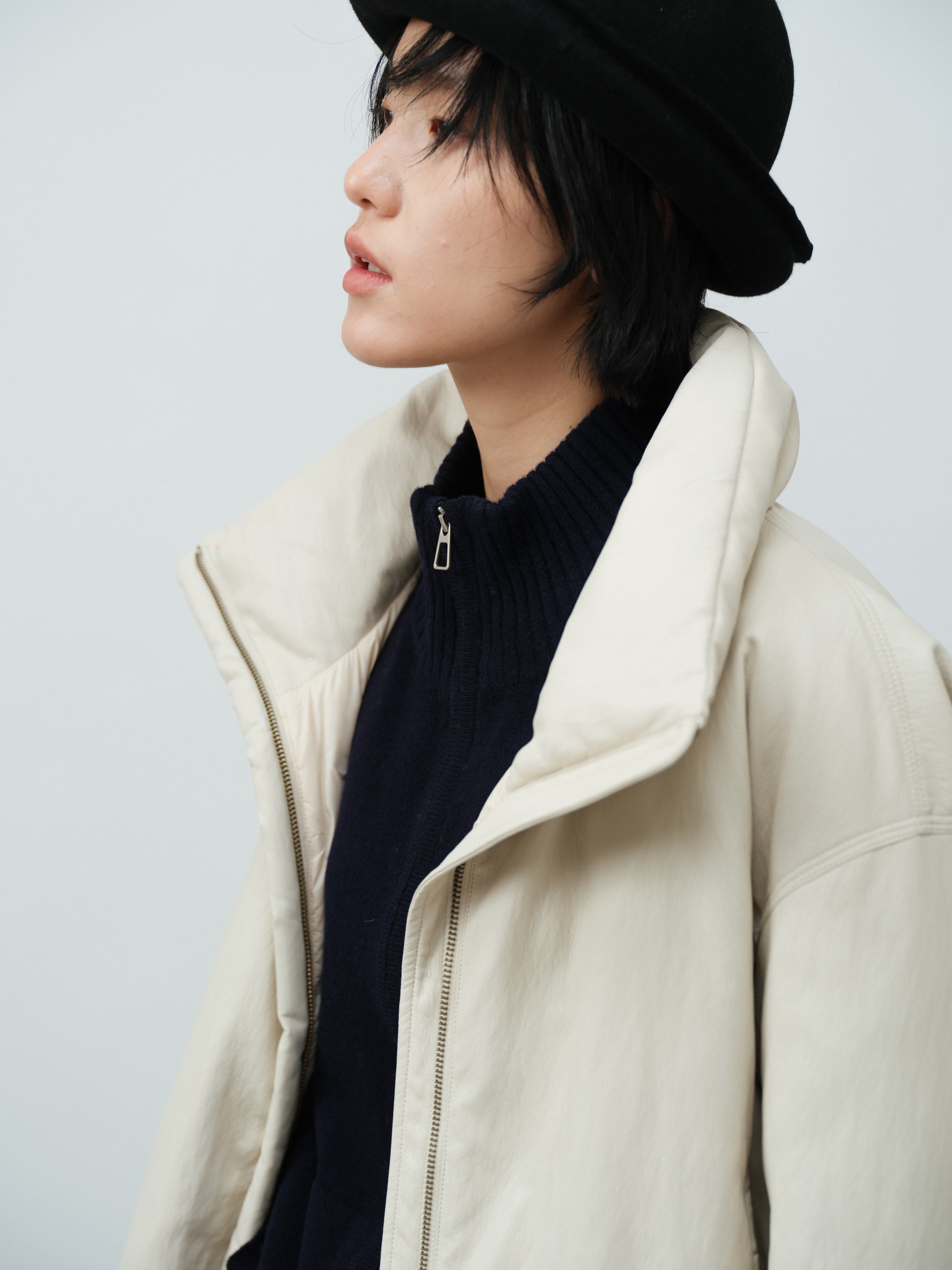 フェイクレザーショートダウン