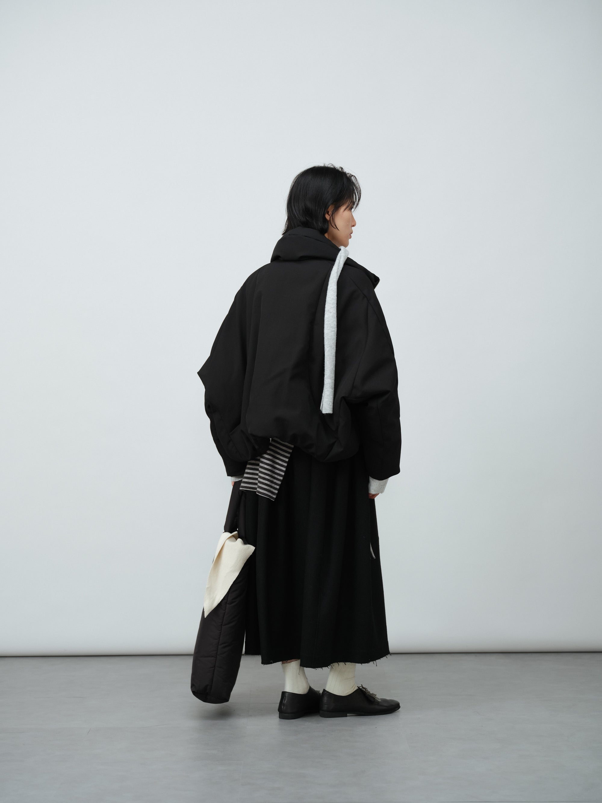 スタンドカラーショートダウン