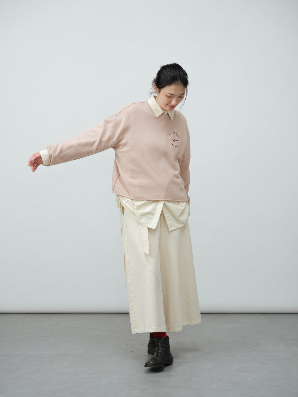 刺繍バイカラーニット