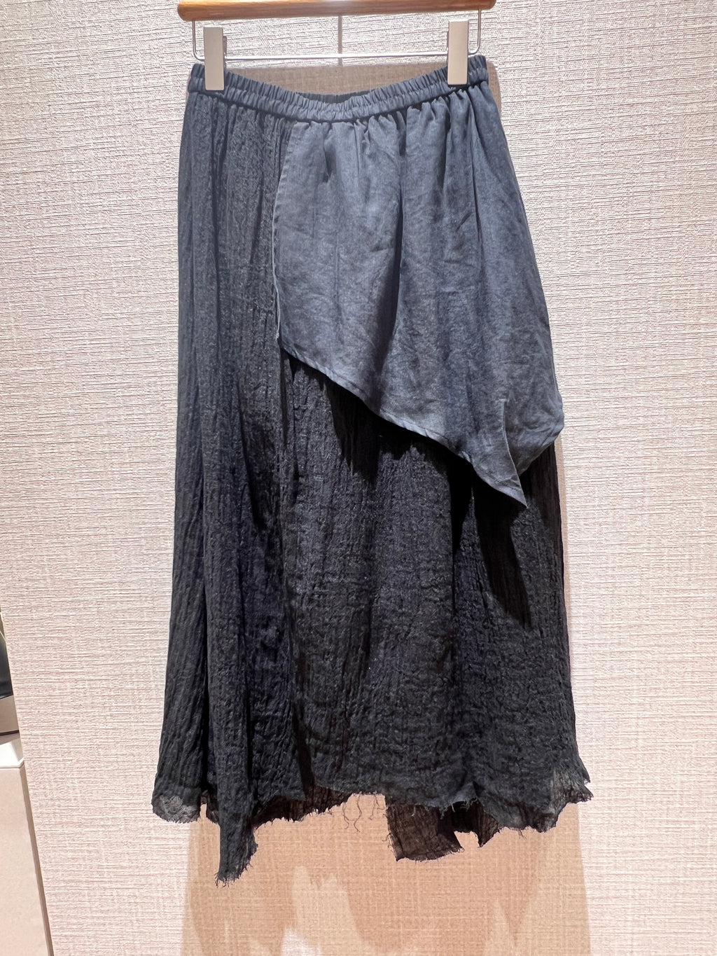 シワ加工アシンメトリースカート