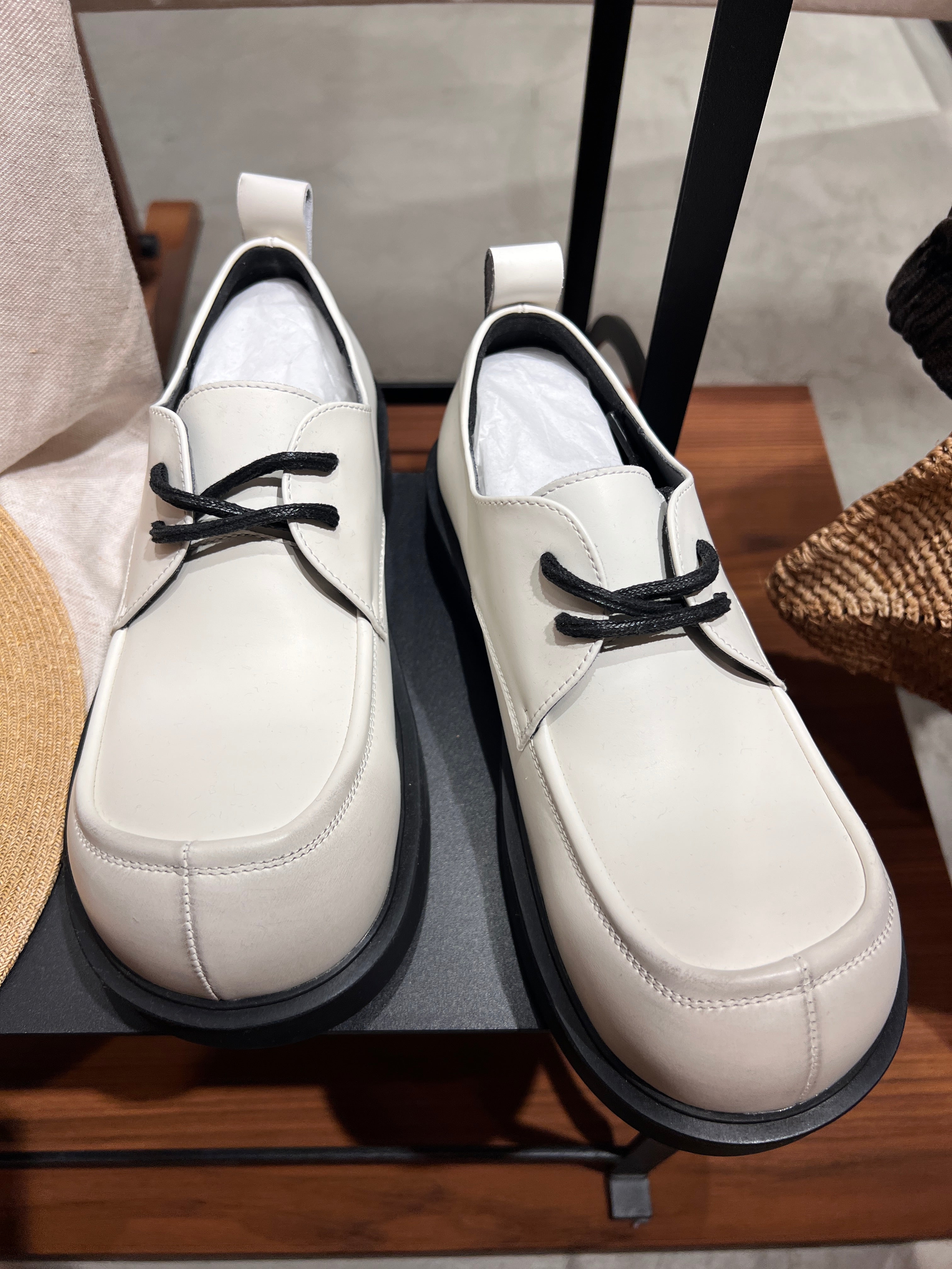 Laura vintage〈プロフ必読〉 Laura vintage〈プロフ必読〉 Laura vintage〈プロフ必読〉様