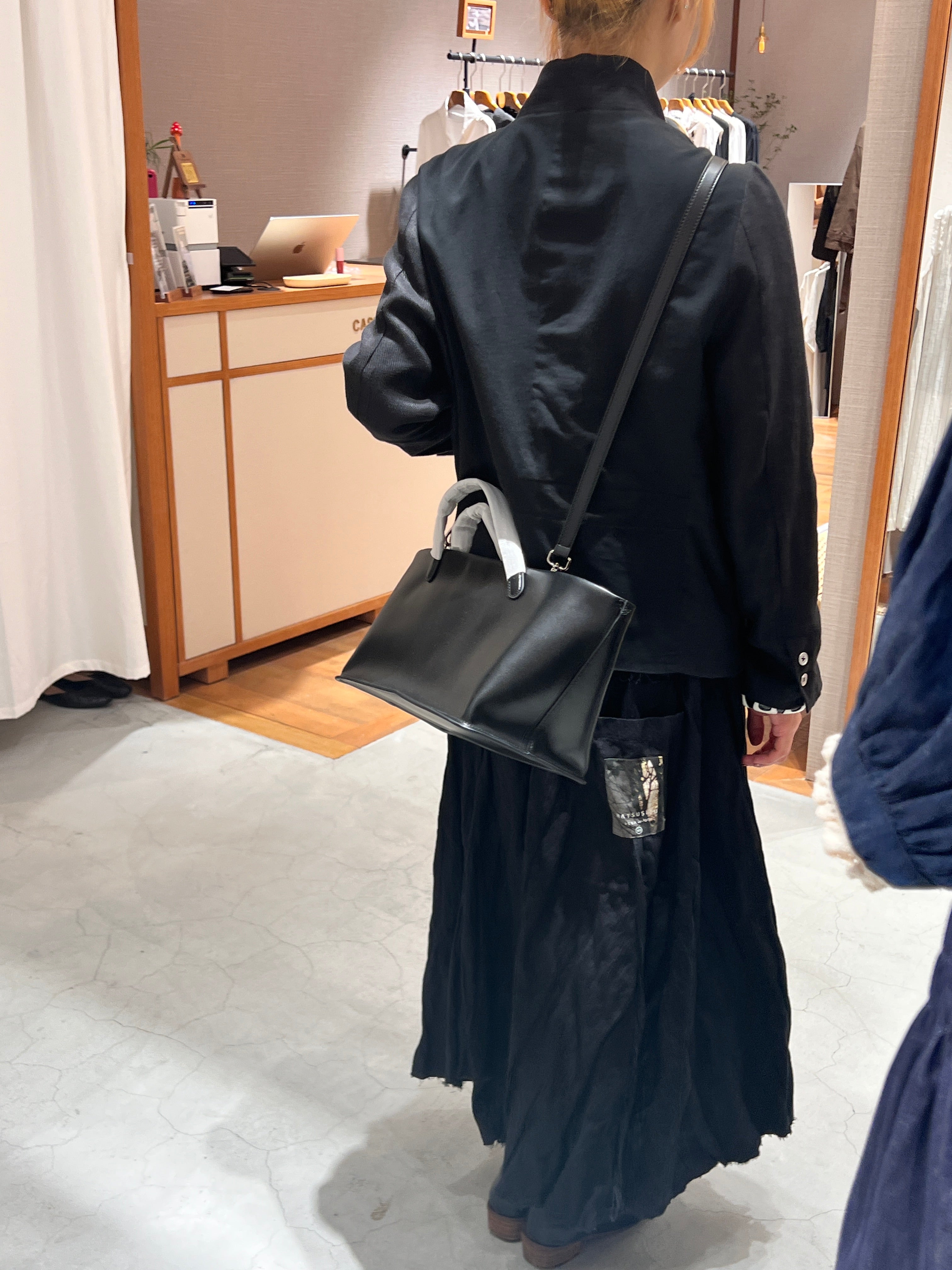 メタリックデザインフリンジスカート