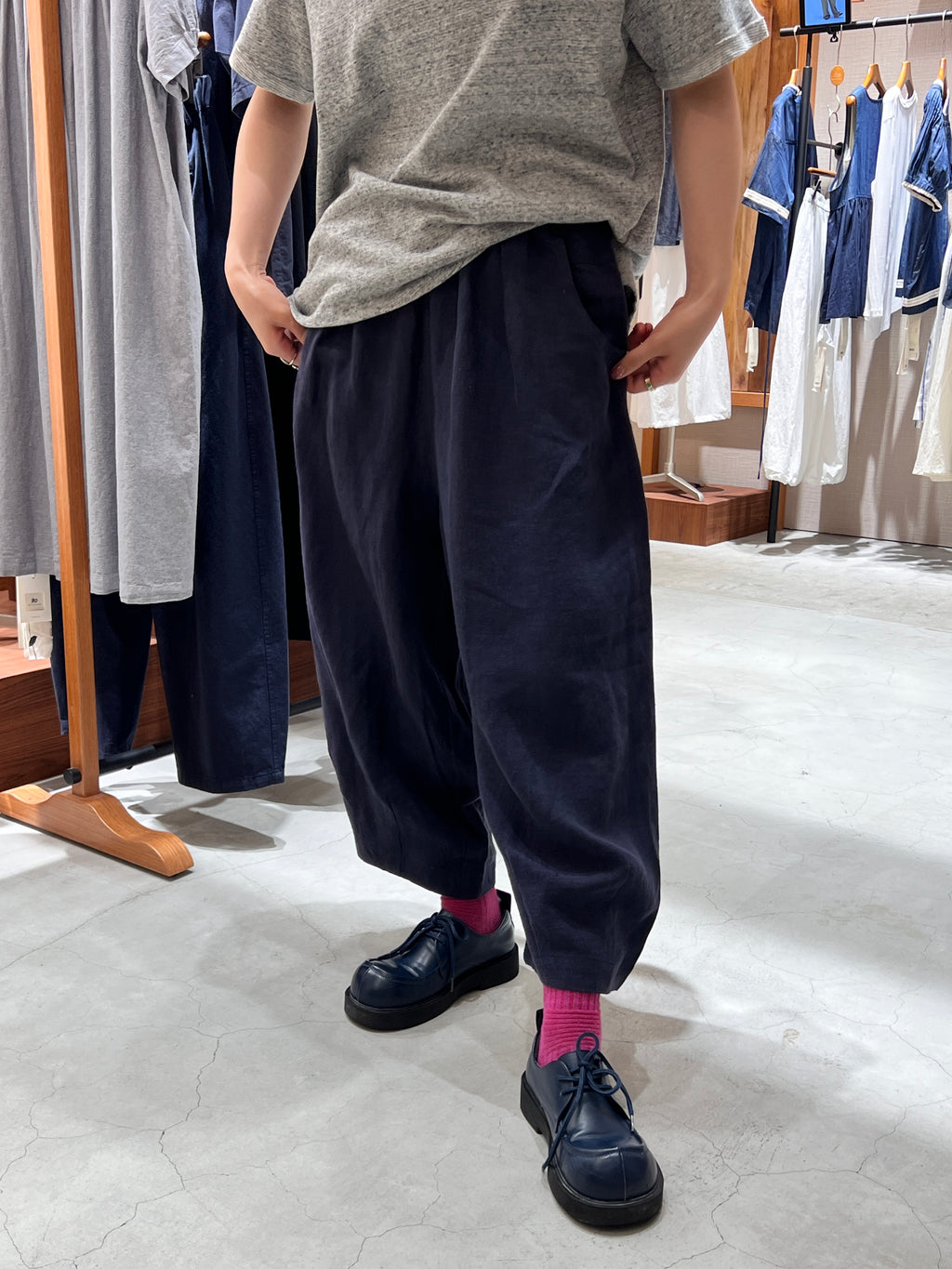 カジュアルパンツ