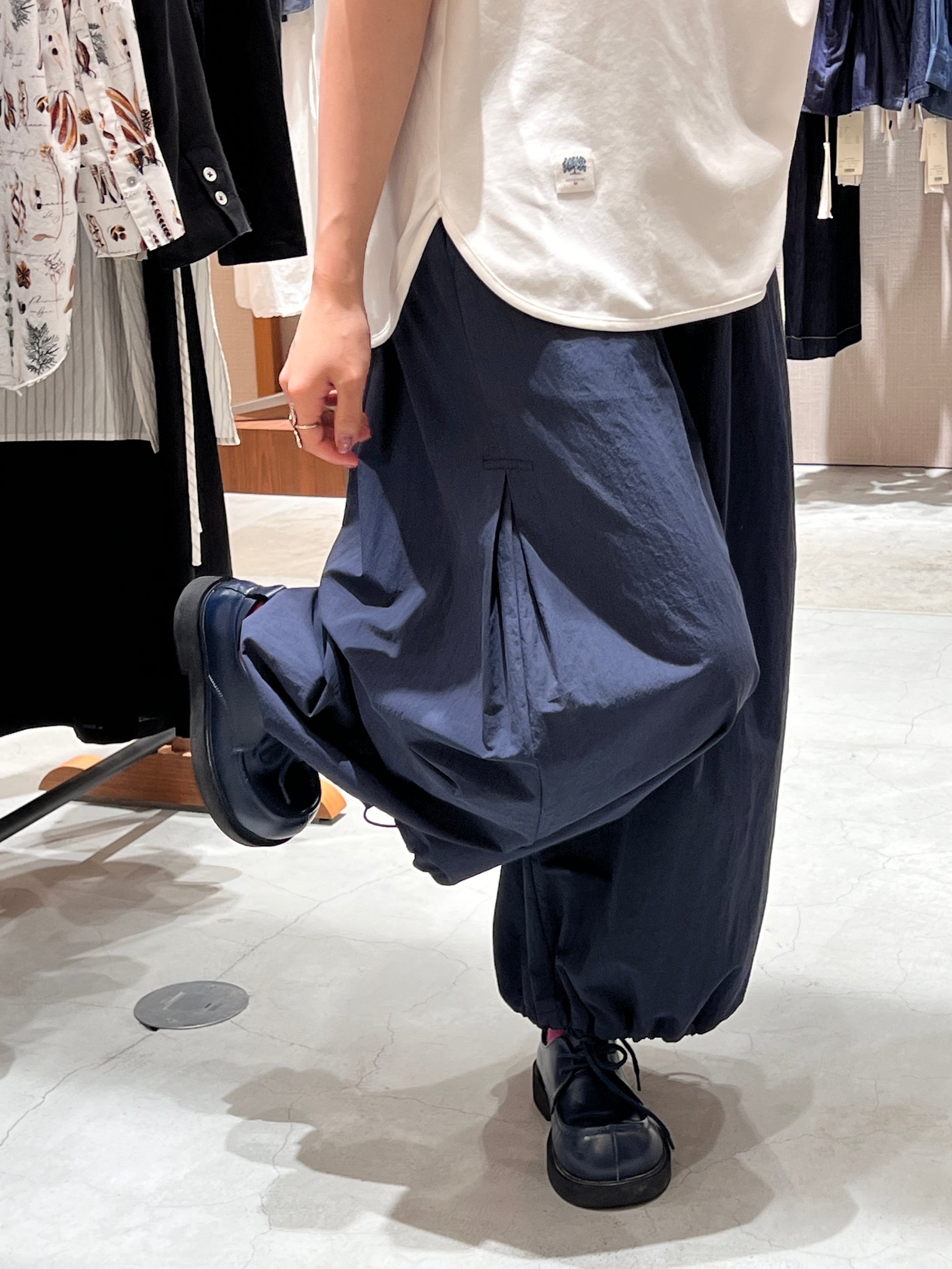 バルーンシルエットワイドパンツ
