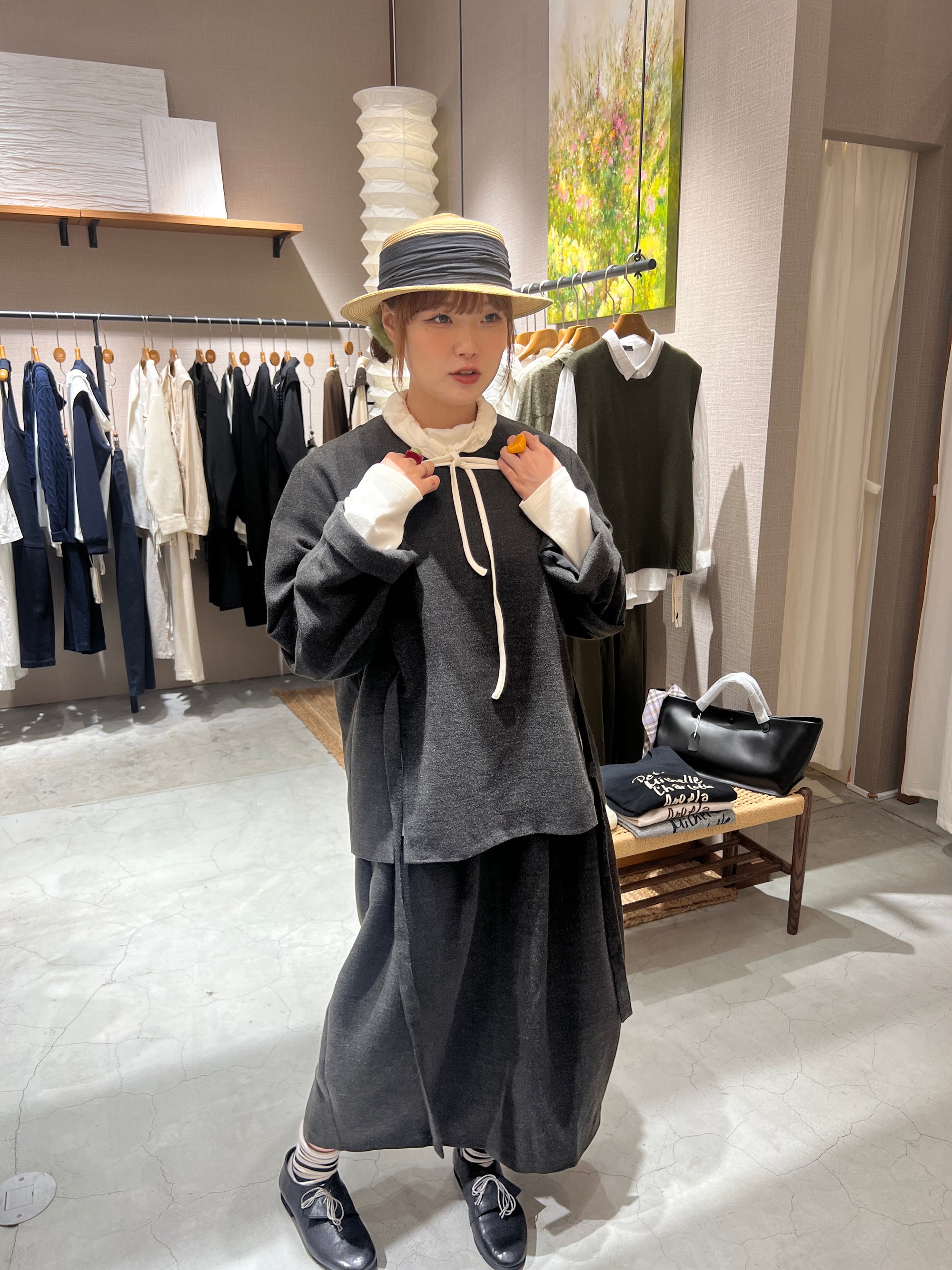 ハイネックリボン長袖Tシャツ