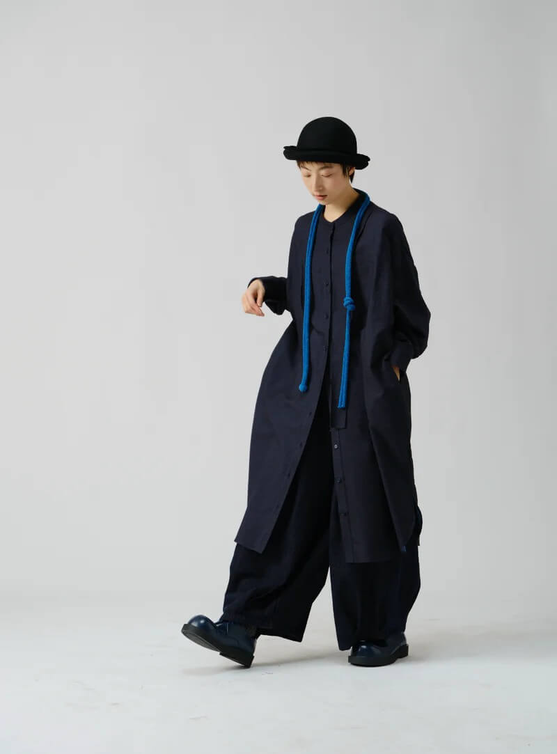 ナチュラル系のレディースアパレル｜ゆったりとしたシルエットの魅力