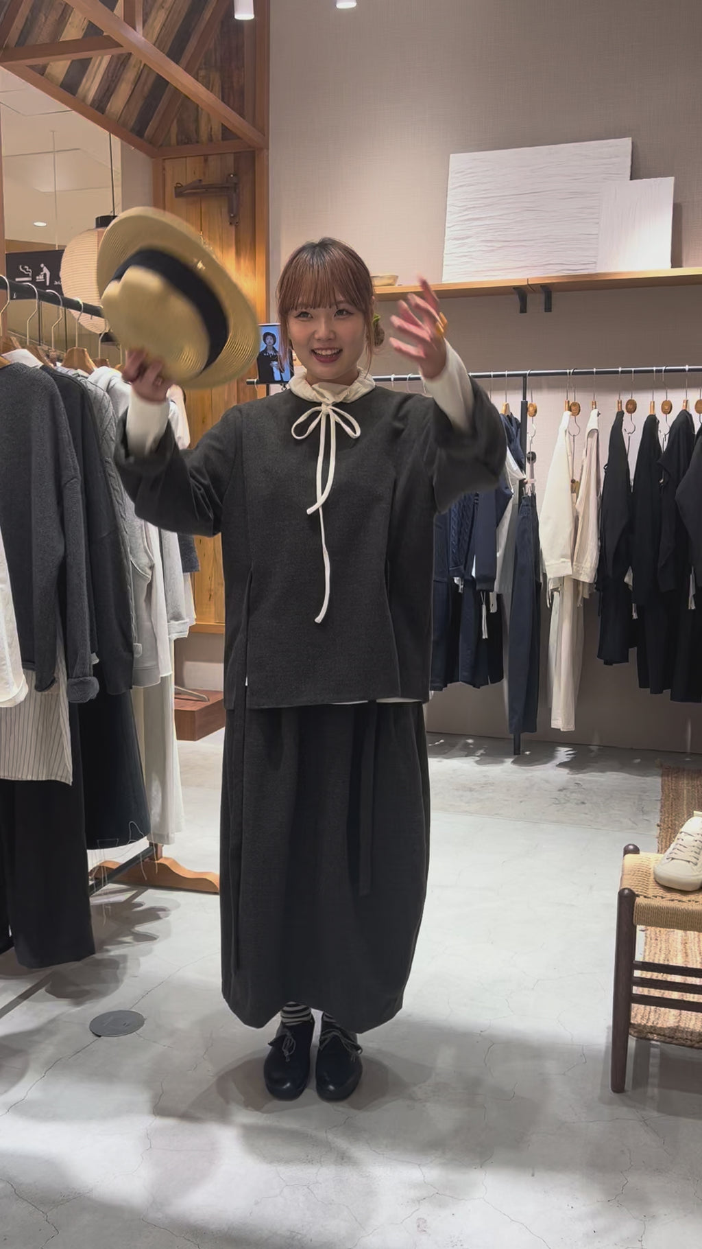 ハイネックリボン長袖Tシャツ