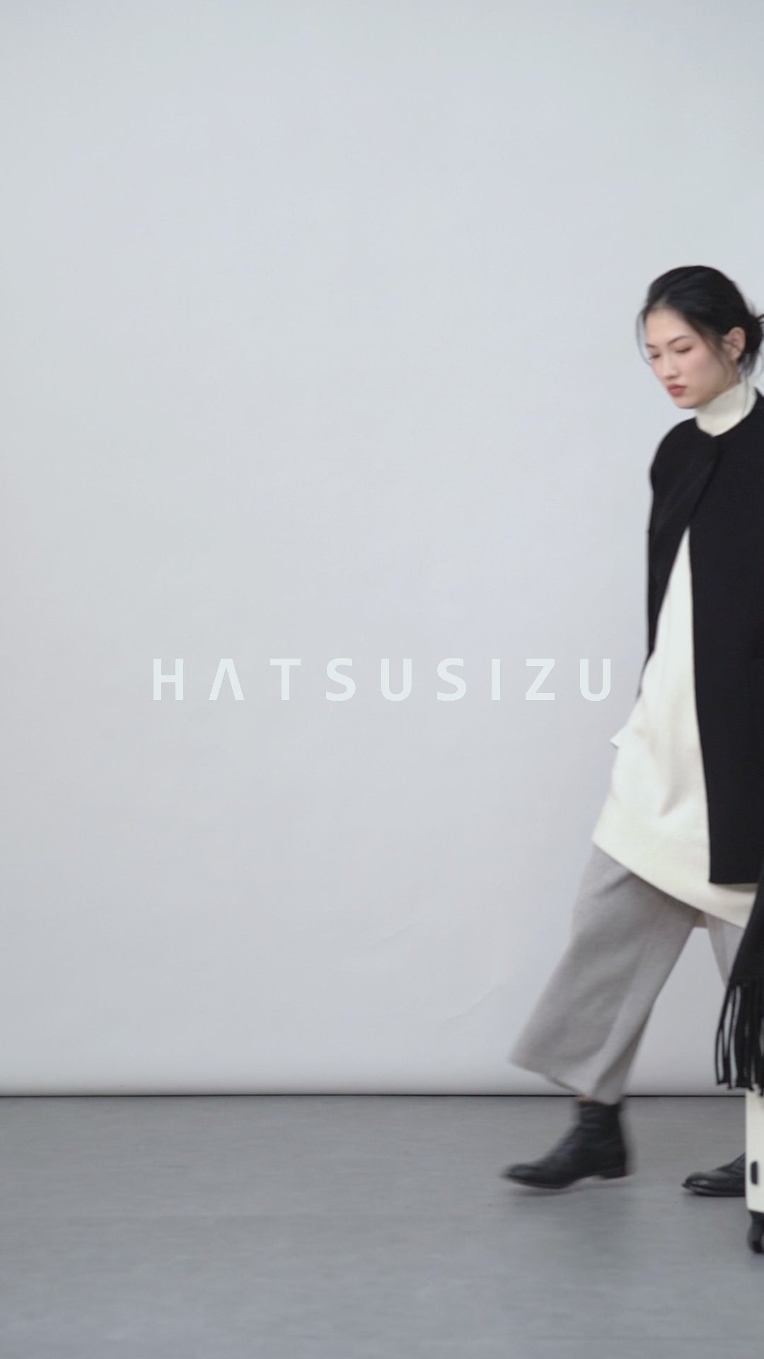 ノースリーブハイネックベスト