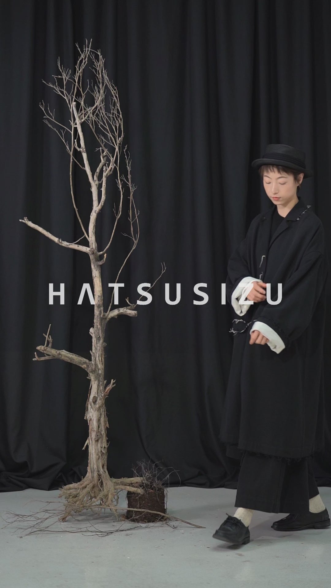 アンティーク風ミディコート