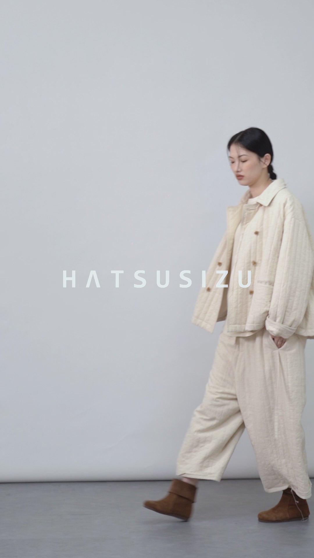 リネン中綿ジャケット（襟付）