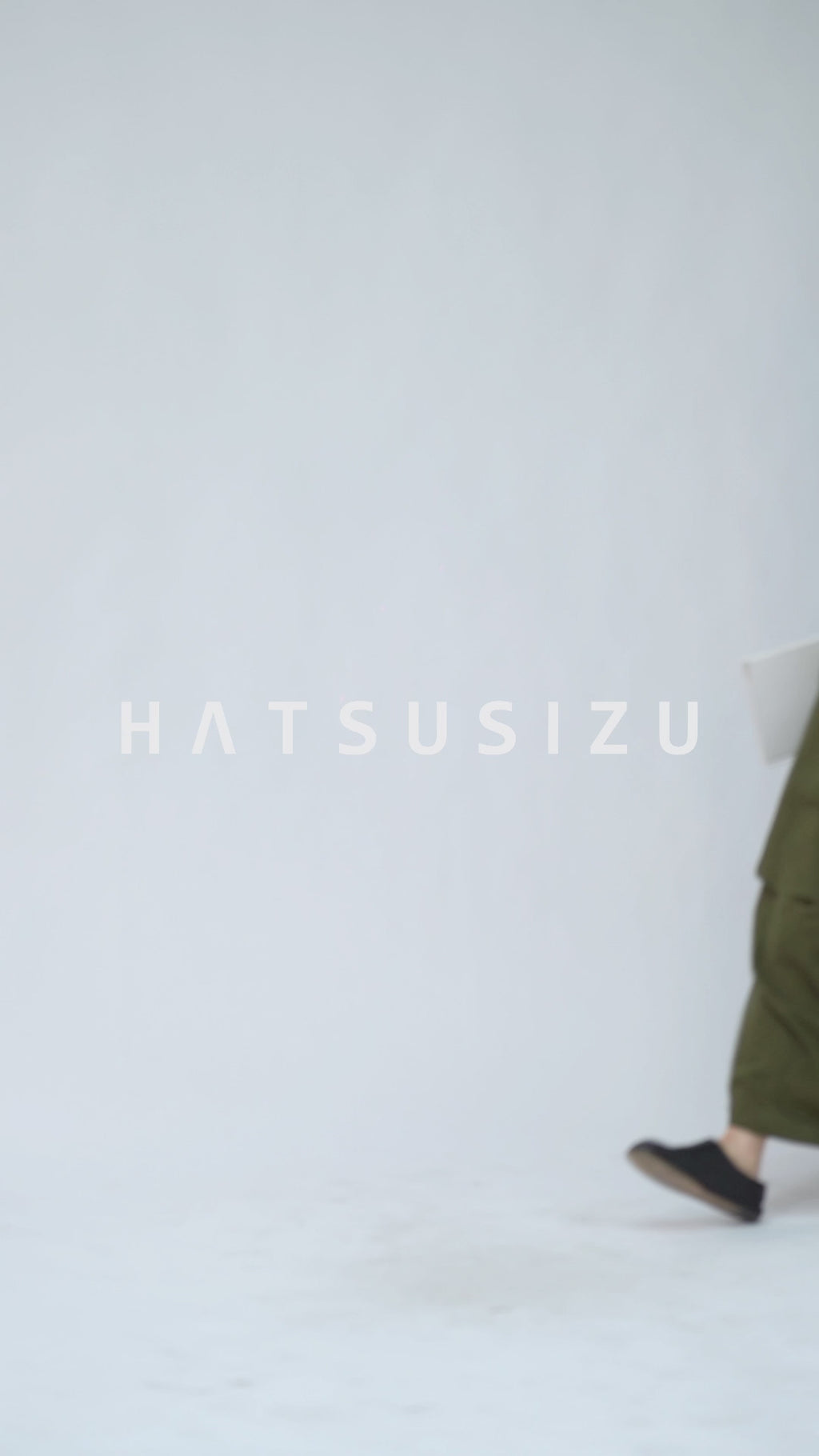 アート風スタンドカラー紐付きシャツ