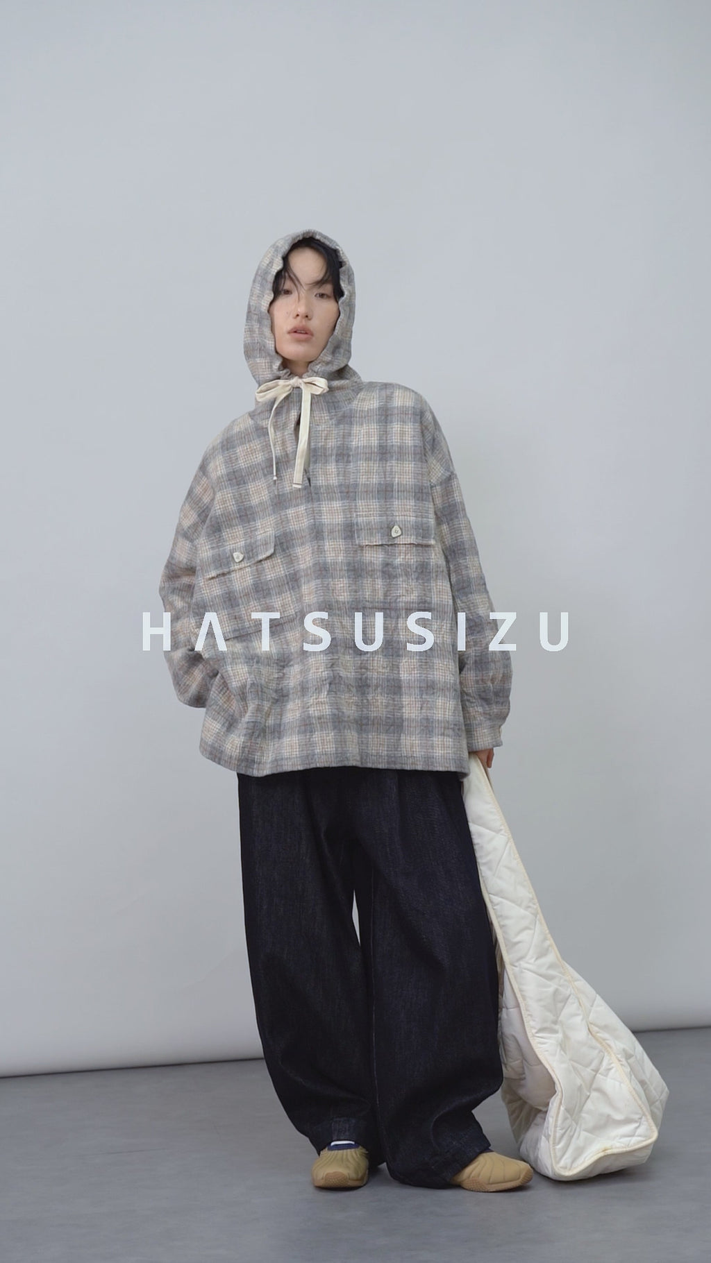 チェックパーカ