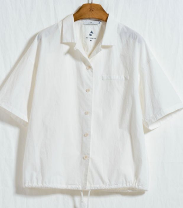 半袖シャツ